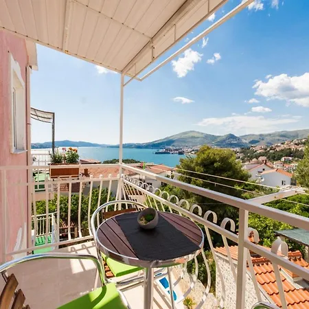 דירה Stil - With Balcony And Sea View 201 טרוגיר