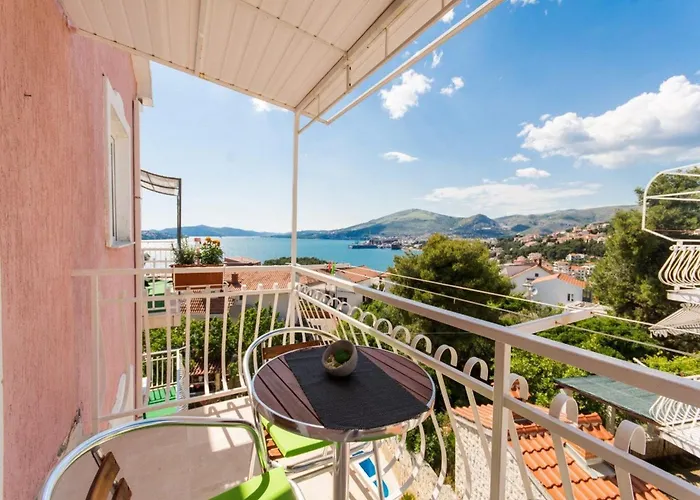 Lägenhet Stil - With Balcony And Sea View 201 Trogir