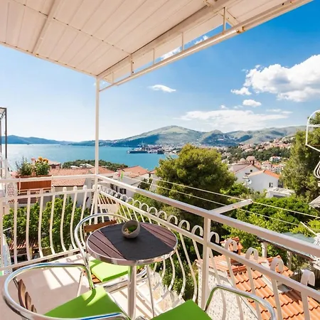 Stil - With Balcony And Sea View 201 * تروغير