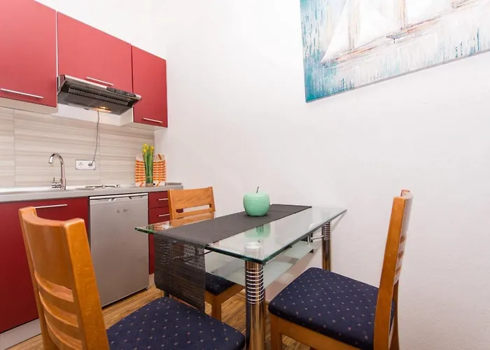 Apartment Stil - With Balcony And Sea View 201